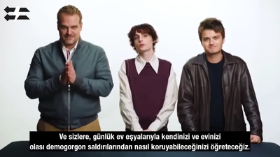 2022-06-14_-_Stranger_Translator_-_Stranger_Things_S04_Interview_mp46547.jpg