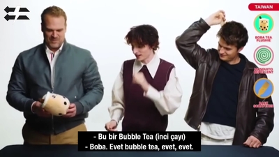 2022-06-14_-_Stranger_Translator_-_Stranger_Things_S04_Interview_mp46559.jpg