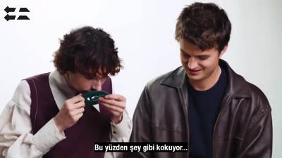2022-06-14_-_Stranger_Translator_-_Stranger_Things_S04_Interview_mp46573.jpg