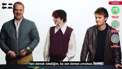 2022-06-14_-_Stranger_Translator_-_Stranger_Things_S04_Interview_mp46586.jpg