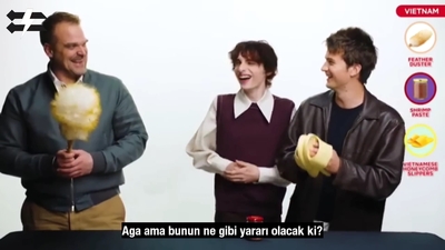 2022-06-14_-_Stranger_Translator_-_Stranger_Things_S04_Interview_mp46600.jpg