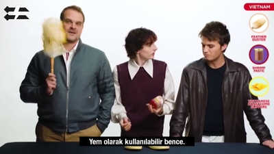 2022-06-14_-_Stranger_Translator_-_Stranger_Things_S04_Interview_mp46613.jpg