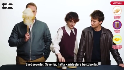 2022-06-14_-_Stranger_Translator_-_Stranger_Things_S04_Interview_mp46615.jpg
