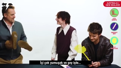 2022-06-14_-_Stranger_Translator_-_Stranger_Things_S04_Interview_mp46641.jpg