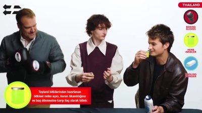 2022-06-14_-_Stranger_Translator_-_Stranger_Things_S04_Interview_mp46693.jpg