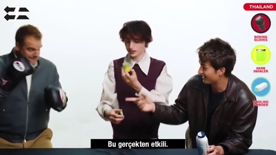 2022-06-14_-_Stranger_Translator_-_Stranger_Things_S04_Interview_mp46697.jpg