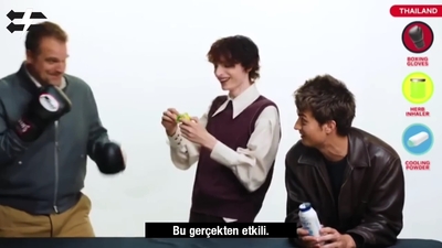 2022-06-14_-_Stranger_Translator_-_Stranger_Things_S04_Interview_mp46699.jpg
