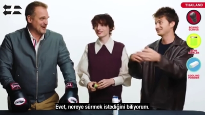 2022-06-14_-_Stranger_Translator_-_Stranger_Things_S04_Interview_mp46712.jpg