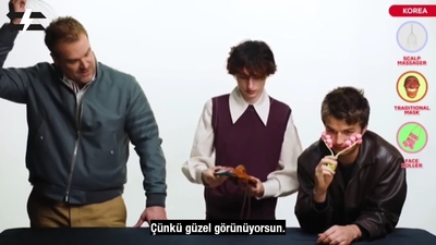 2022-06-14_-_Stranger_Translator_-_Stranger_Things_S04_Interview_mp46781.jpg