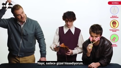 2022-06-14_-_Stranger_Translator_-_Stranger_Things_S04_Interview_mp46782.jpg