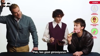2022-06-14_-_Stranger_Translator_-_Stranger_Things_S04_Interview_mp46783.jpg