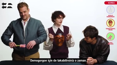 2022-06-14_-_Stranger_Translator_-_Stranger_Things_S04_Interview_mp46792.jpg