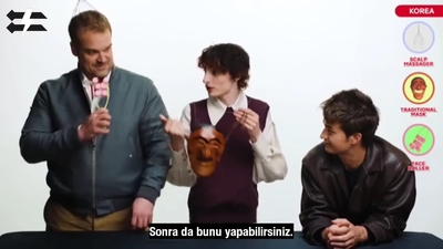2022-06-14_-_Stranger_Translator_-_Stranger_Things_S04_Interview_mp46794.jpg