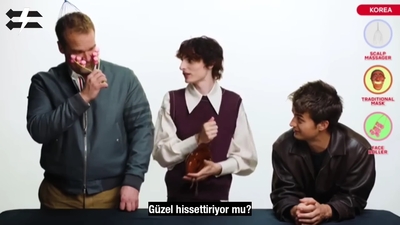 2022-06-14_-_Stranger_Translator_-_Stranger_Things_S04_Interview_mp46798.jpg