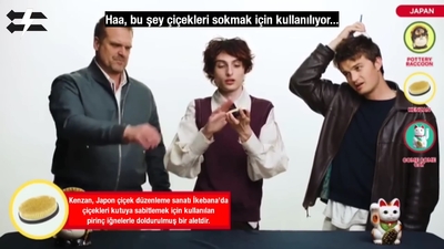 2022-06-14_-_Stranger_Translator_-_Stranger_Things_S04_Interview_mp46806.jpg
