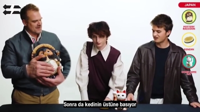 2022-06-14_-_Stranger_Translator_-_Stranger_Things_S04_Interview_mp46823.jpg