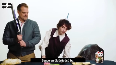 2022-06-14_-_Stranger_Translator_-_Stranger_Things_S04_Interview_mp46833.jpg
