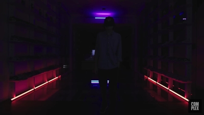2022-07-11_-_Finn_Wolfhard_Goes_Sneaker_Shopping_With_Complex_mp47772.jpg