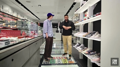2022-07-11_-_Finn_Wolfhard_Goes_Sneaker_Shopping_With_Complex_mp47853.jpg