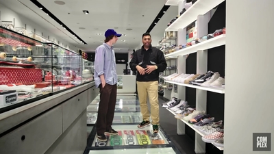 2022-07-11_-_Finn_Wolfhard_Goes_Sneaker_Shopping_With_Complex_mp47854.jpg