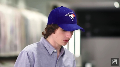 2022-07-11_-_Finn_Wolfhard_Goes_Sneaker_Shopping_With_Complex_mp48000.jpg