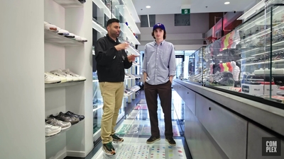 2022-07-11_-_Finn_Wolfhard_Goes_Sneaker_Shopping_With_Complex_mp48056.jpg