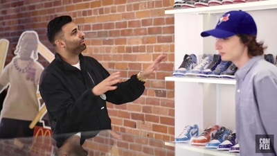 2022-07-11_-_Finn_Wolfhard_Goes_Sneaker_Shopping_With_Complex_mp48313.jpg