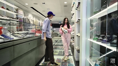 2022-07-11_-_Finn_Wolfhard_Goes_Sneaker_Shopping_With_Complex_mp48353.jpg