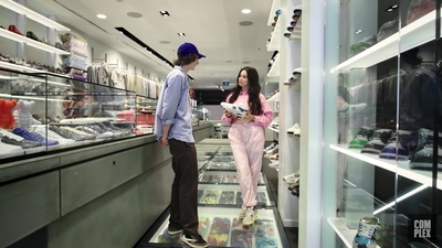 2022-07-11_-_Finn_Wolfhard_Goes_Sneaker_Shopping_With_Complex_mp48354.jpg