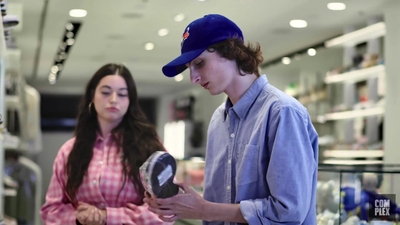 2022-07-11_-_Finn_Wolfhard_Goes_Sneaker_Shopping_With_Complex_mp48365.jpg