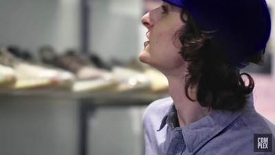 2022-07-11_-_Finn_Wolfhard_Goes_Sneaker_Shopping_With_Complex_mp48371.jpg