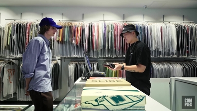 2022-07-11_-_Finn_Wolfhard_Goes_Sneaker_Shopping_With_Complex_mp48395.jpg