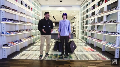 2022-07-11_-_Finn_Wolfhard_Goes_Sneaker_Shopping_With_Complex_mp48428.jpg