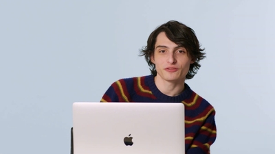 2023-02-01_-_GQ_-_Finn_Wolfhard_Replies_to_More_Fans_on_the_Internet_mp40068.jpg