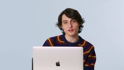 2023-02-01_-_GQ_-_Finn_Wolfhard_Replies_to_More_Fans_on_the_Internet_mp40069.jpg