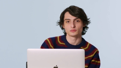 2023-02-01_-_GQ_-_Finn_Wolfhard_Replies_to_More_Fans_on_the_Internet_mp40073.jpg