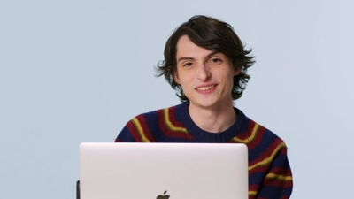 2023-02-01_-_GQ_-_Finn_Wolfhard_Replies_to_More_Fans_on_the_Internet_mp40076.jpg