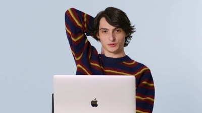 2023-02-01_-_GQ_-_Finn_Wolfhard_Replies_to_More_Fans_on_the_Internet_mp40083.jpg