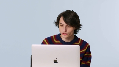 2023-02-01_-_GQ_-_Finn_Wolfhard_Replies_to_More_Fans_on_the_Internet_mp40129.jpg
