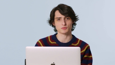 2023-02-01_-_GQ_-_Finn_Wolfhard_Replies_to_More_Fans_on_the_Internet_mp40138.jpg