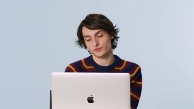 2023-02-01_-_GQ_-_Finn_Wolfhard_Replies_to_More_Fans_on_the_Internet_mp40350.jpg