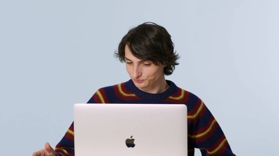 2023-02-01_-_GQ_-_Finn_Wolfhard_Replies_to_More_Fans_on_the_Internet_mp40378.jpg