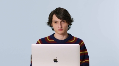 2023-02-01_-_GQ_-_Finn_Wolfhard_Replies_to_More_Fans_on_the_Internet_mp40419.jpg
