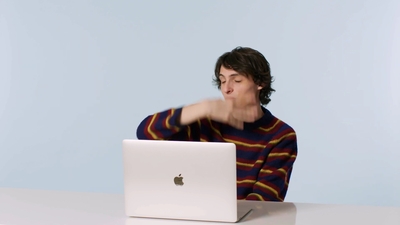 2023-02-01_-_GQ_-_Finn_Wolfhard_Replies_to_More_Fans_on_the_Internet_mp40531.jpg