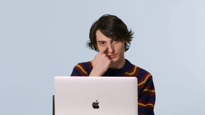 2023-02-01_-_GQ_-_Finn_Wolfhard_Replies_to_More_Fans_on_the_Internet_mp40627.jpg