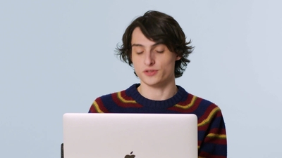 2023-02-01_-_GQ_-_Finn_Wolfhard_Replies_to_More_Fans_on_the_Internet_mp40675.jpg