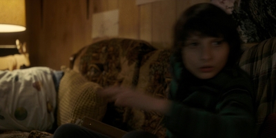 Stranger_Things_S01E04_mp40424.jpg