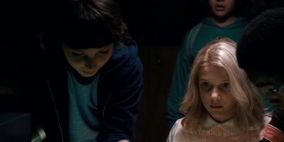 Stranger_Things_S01E04_mp42242.jpg