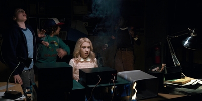 Stranger_Things_S01E04_mp42473.jpg