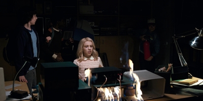 Stranger_Things_S01E04_mp42477.jpg